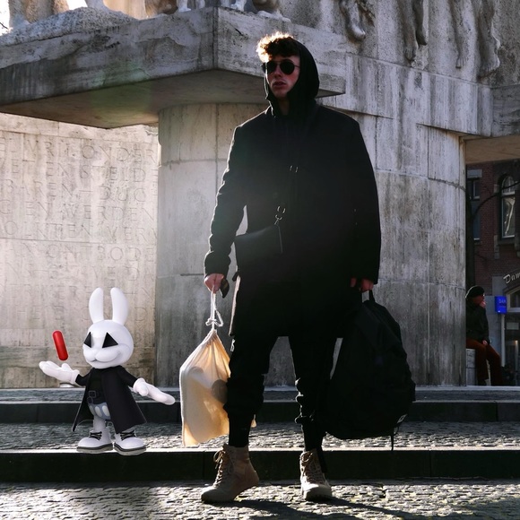 Meet your Posher, Ryan - Picture 2 of 2